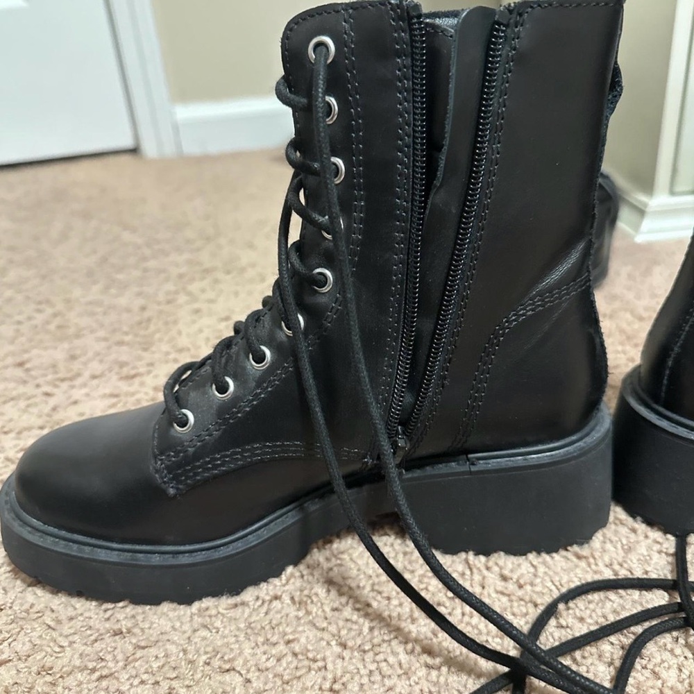Steve Madden Boots - Picture 3 of 4
